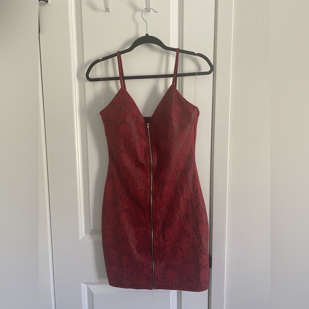 Haute Mode Snakeskin red body con dress